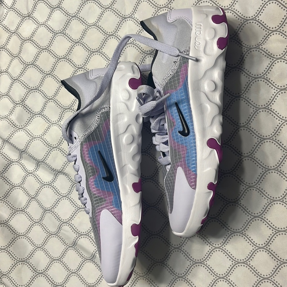 Nike Renew Size 6.5 womens
